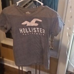 Grey Hollister Tee